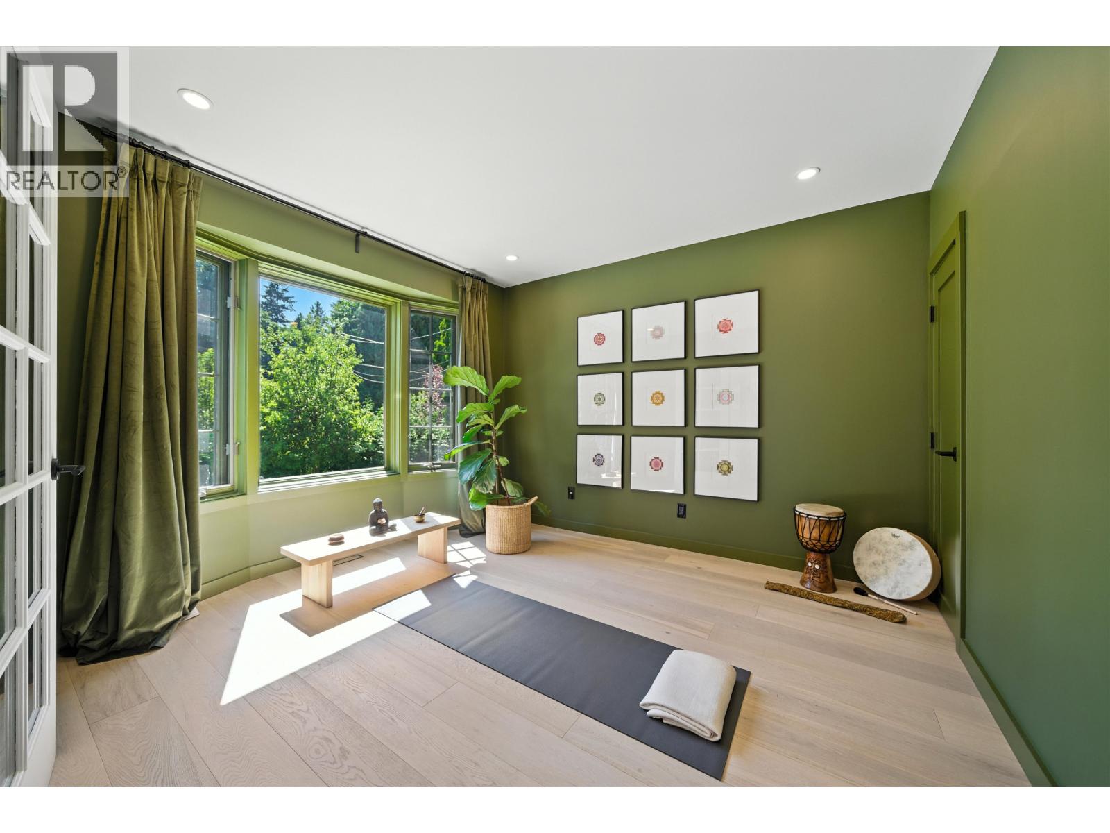 3514 BEACH AVENUE, Roberts Creek