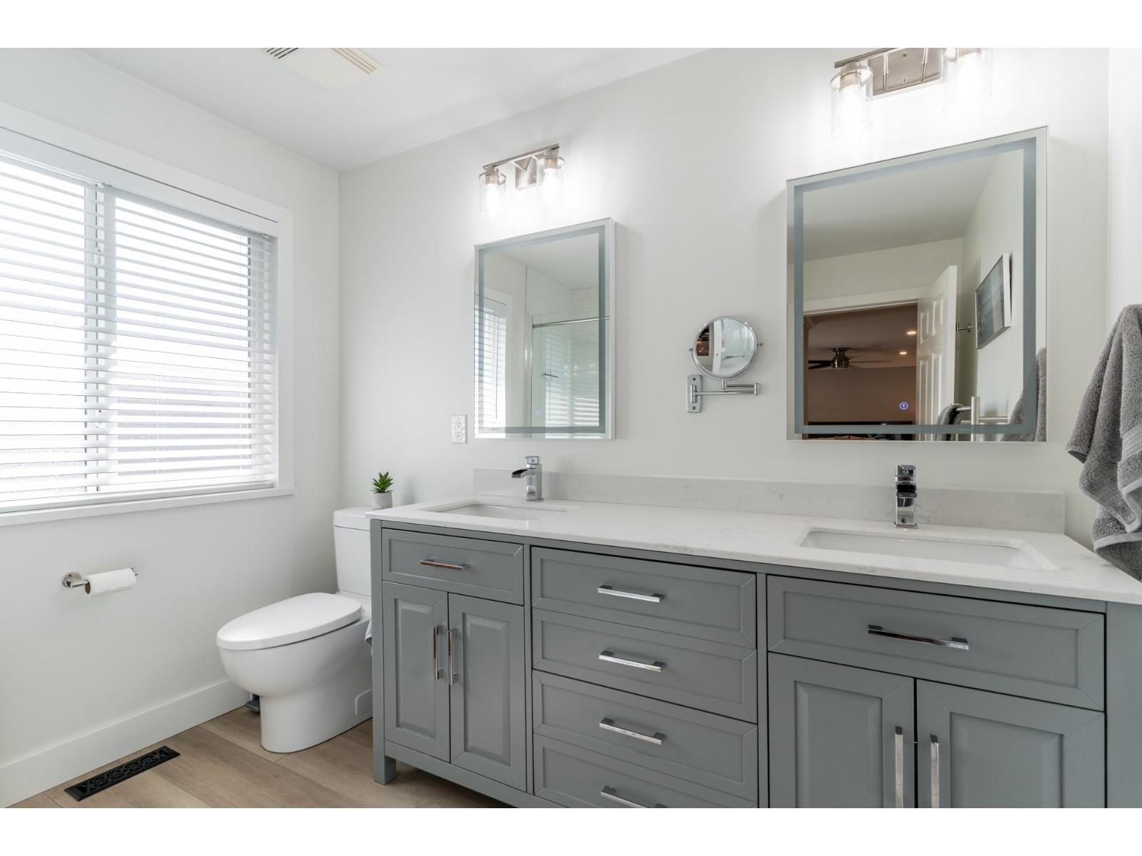 Photo 20 of 8 18868 69 Avenue, Surrey BC
