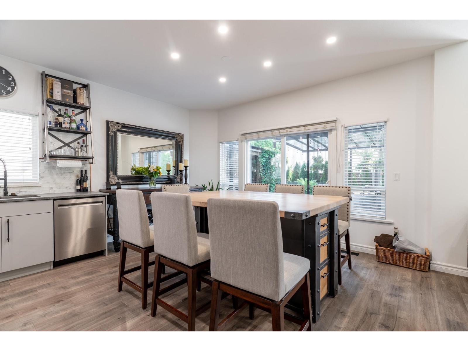 Photo 2 of 8 18868 69 Avenue, Surrey BC