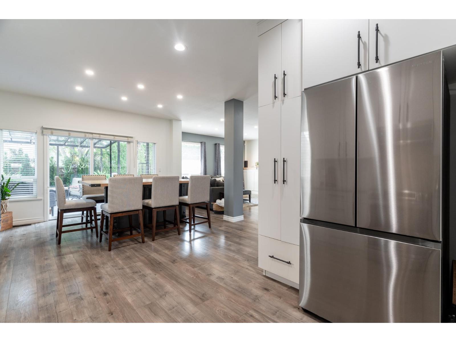 Photo 6 of 8 18868 69 Avenue, Surrey BC