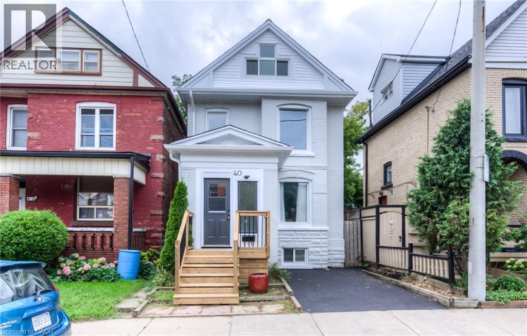 Photo 2 of 40 Bristol Street, Hamilton ON