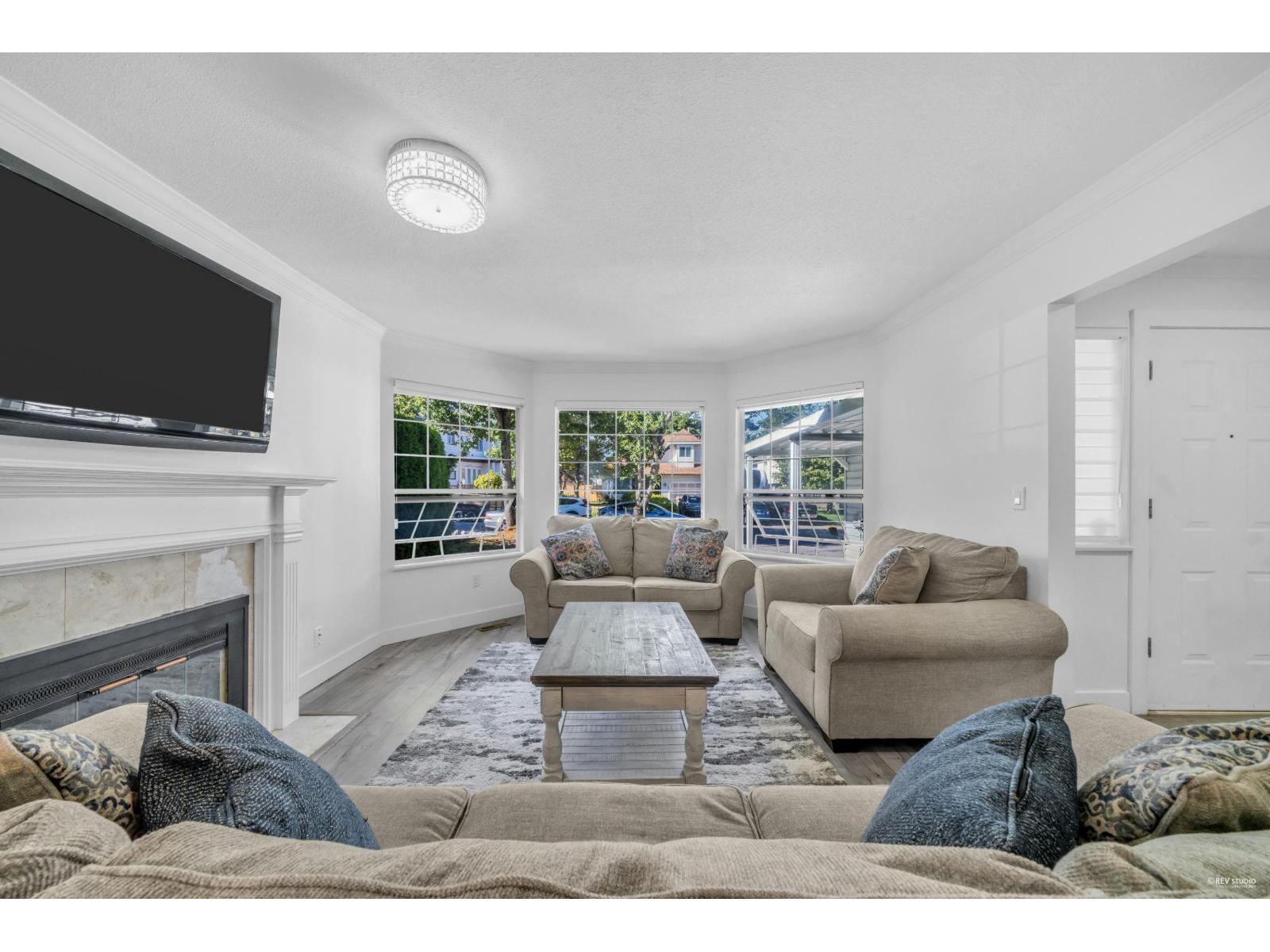 Photo 10 of 13330 59 B Avenue, Surrey BC
