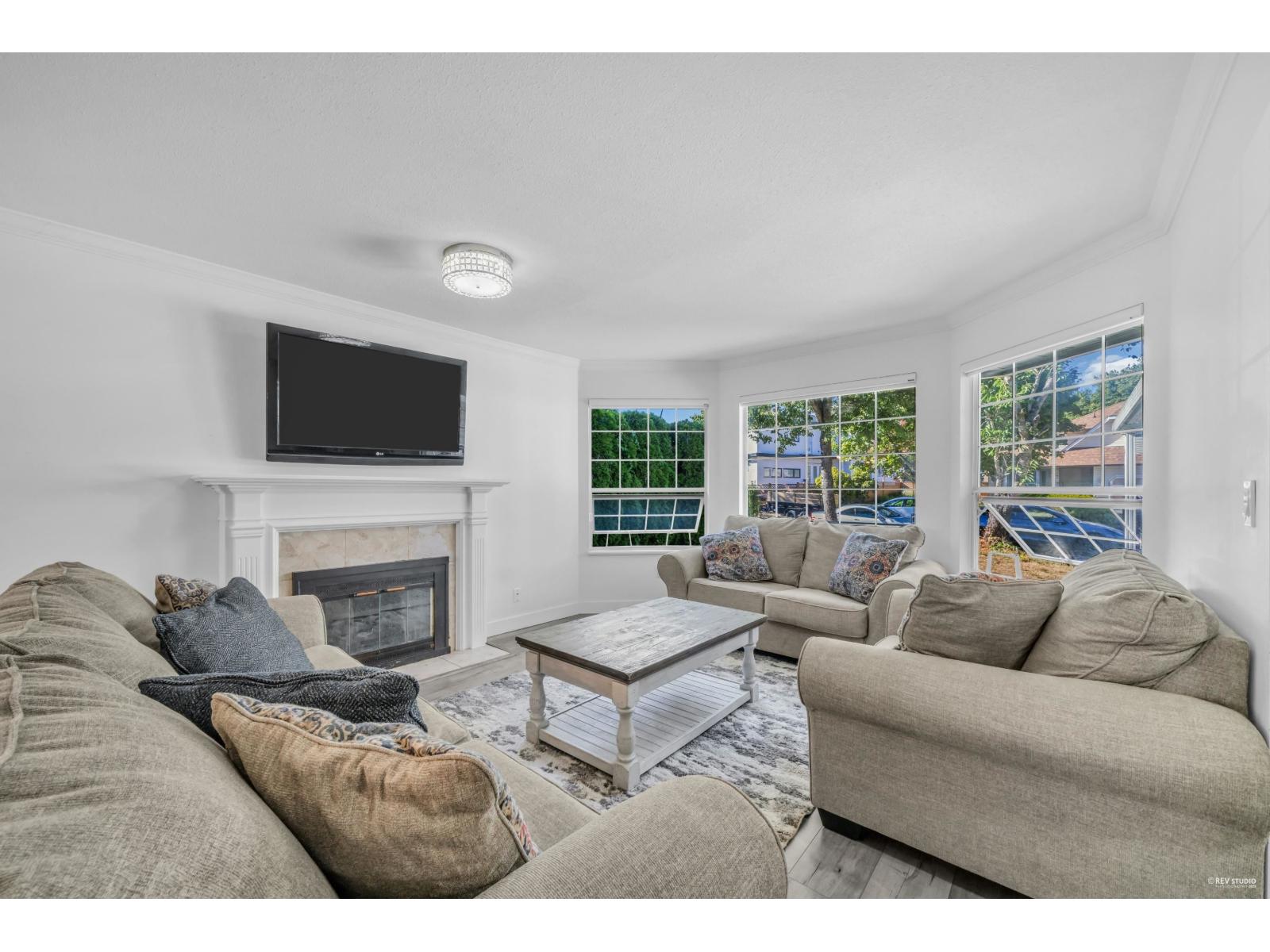 Photo 8 of 13330 59 B Avenue, Surrey BC
