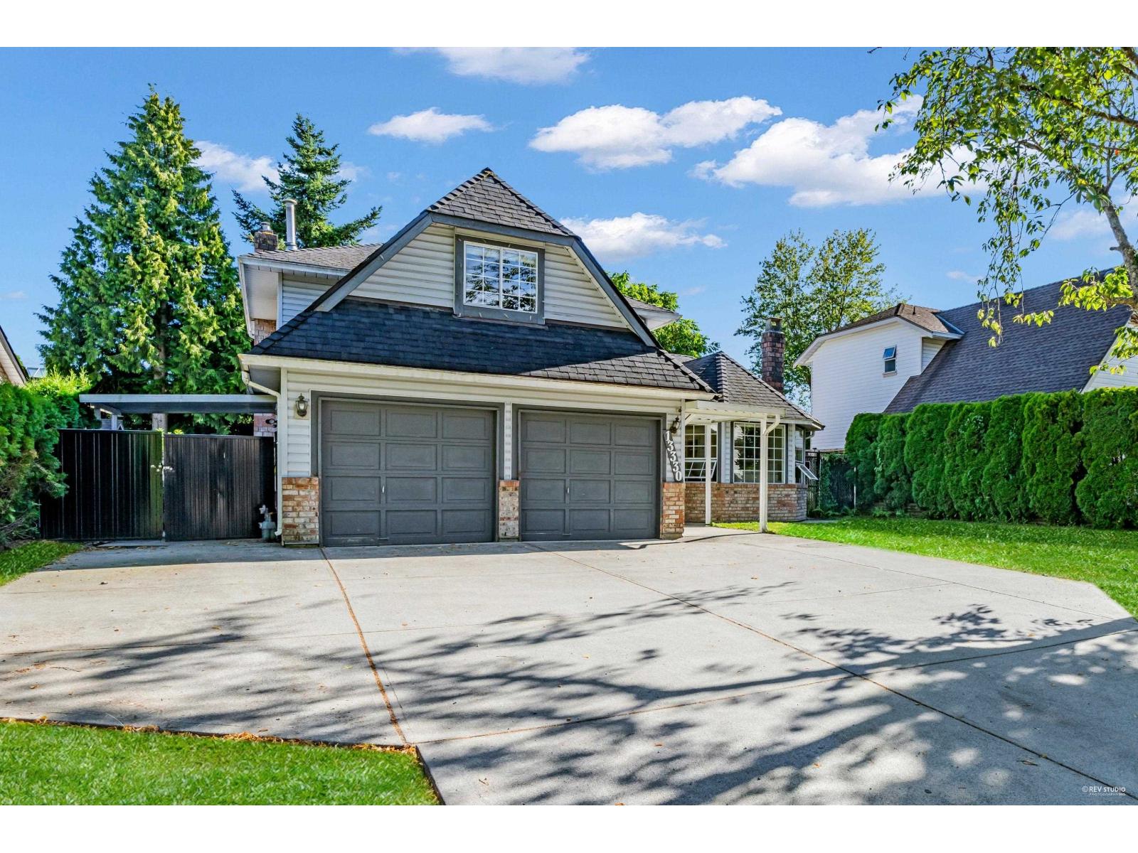 Photo 4 of 13330 59 B Avenue, Surrey BC