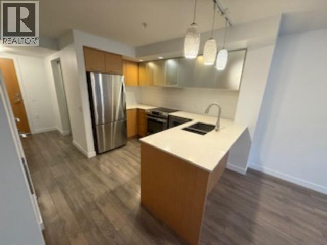 Photo 4 of 111 221 E 3rd Street, North Vancouver BC