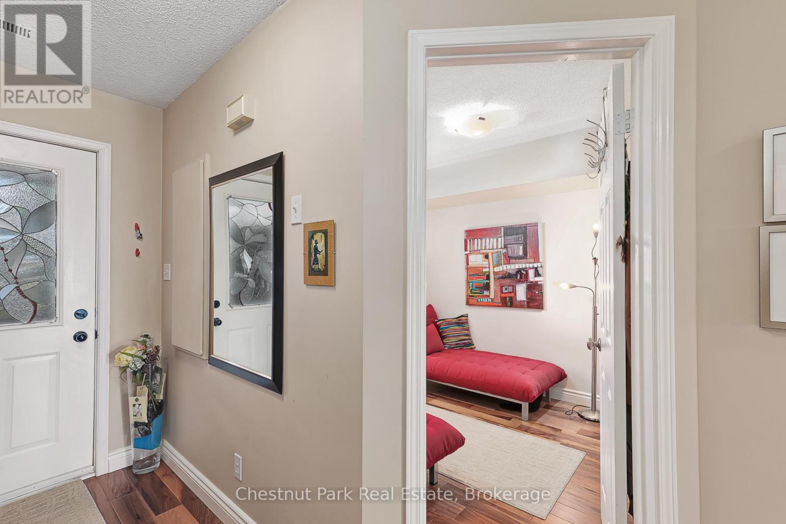 Photo 19 of 714 Johnston Park Avenue, Collingwood ON
