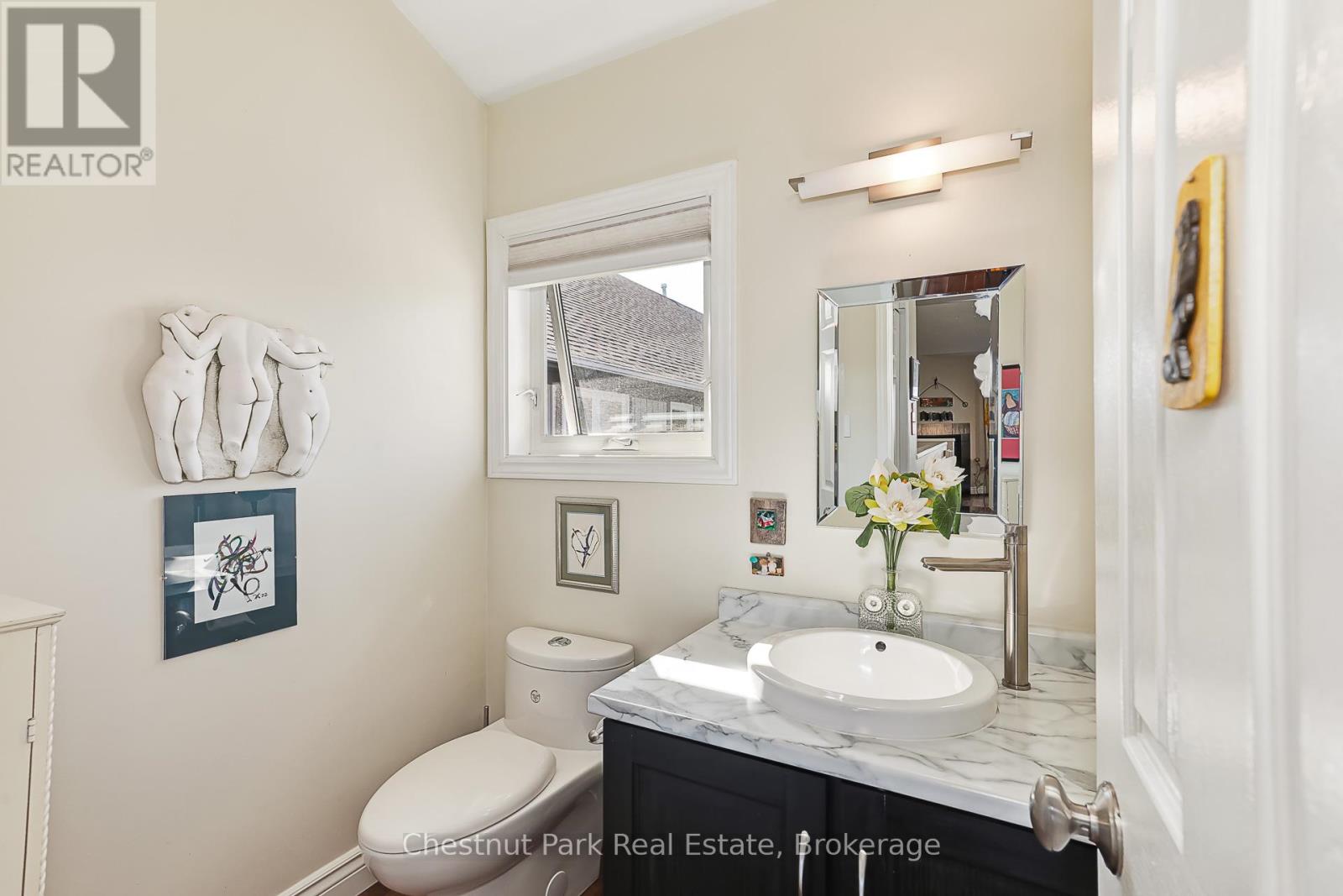 Photo 17 of 714 Johnston Park Avenue, Collingwood ON