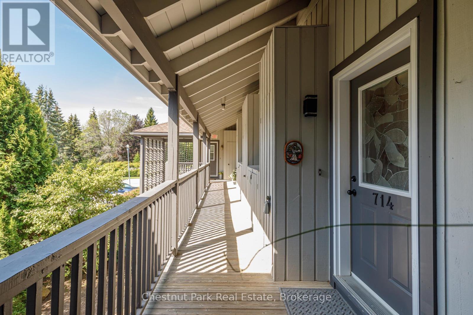 Photo 2 of 714 Johnston Park Avenue, Collingwood ON