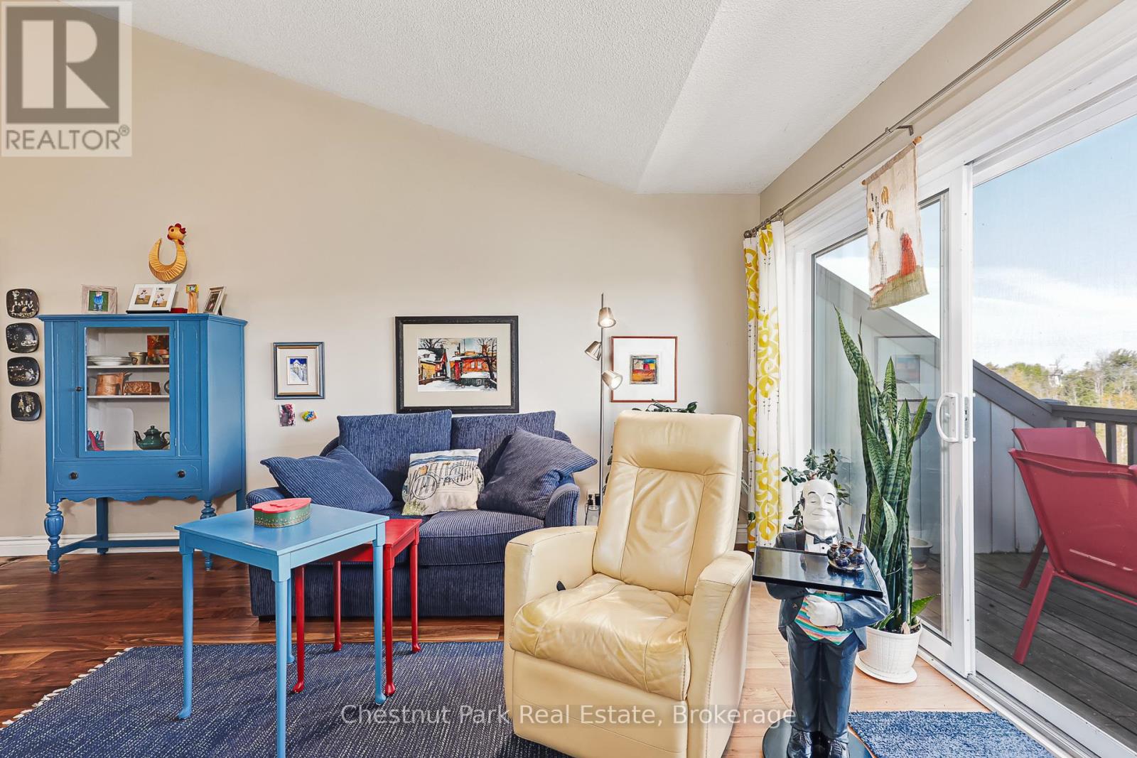 Photo 9 of 714 Johnston Park Avenue, Collingwood ON