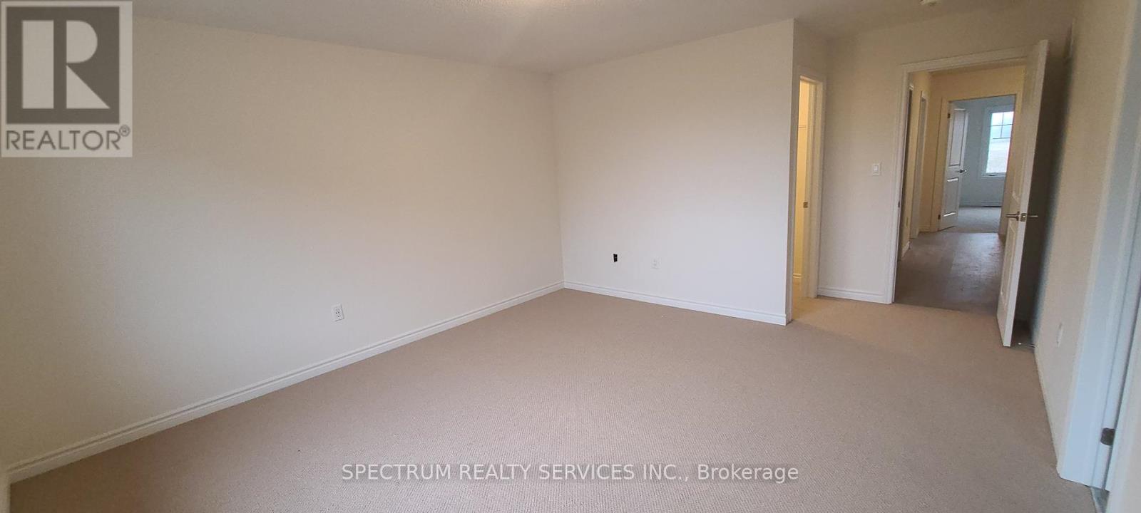 Photo 13 of 2233 Grainger Loop, Innisfil ON