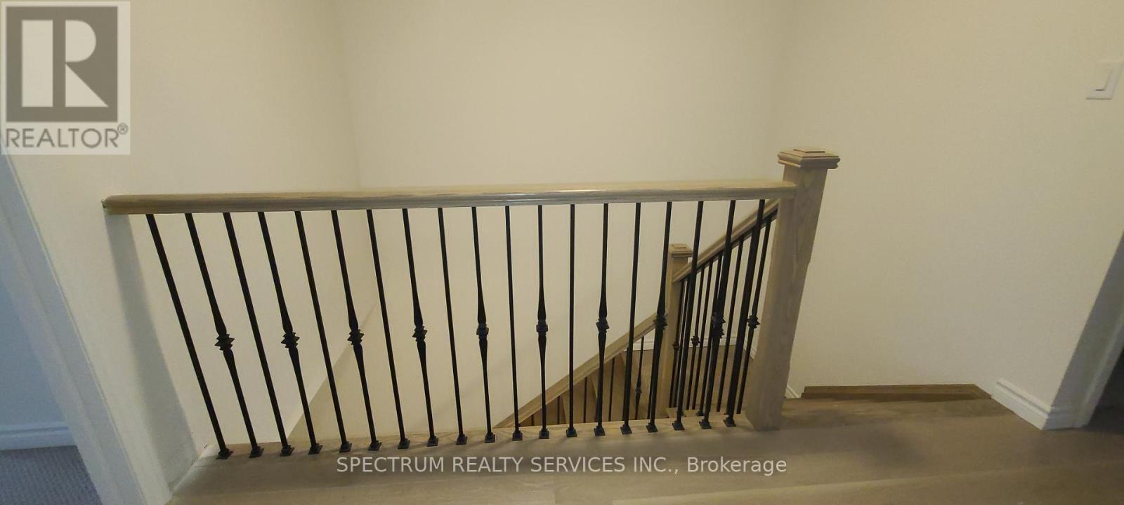 Photo 16 of 2233 Grainger Loop, Innisfil ON