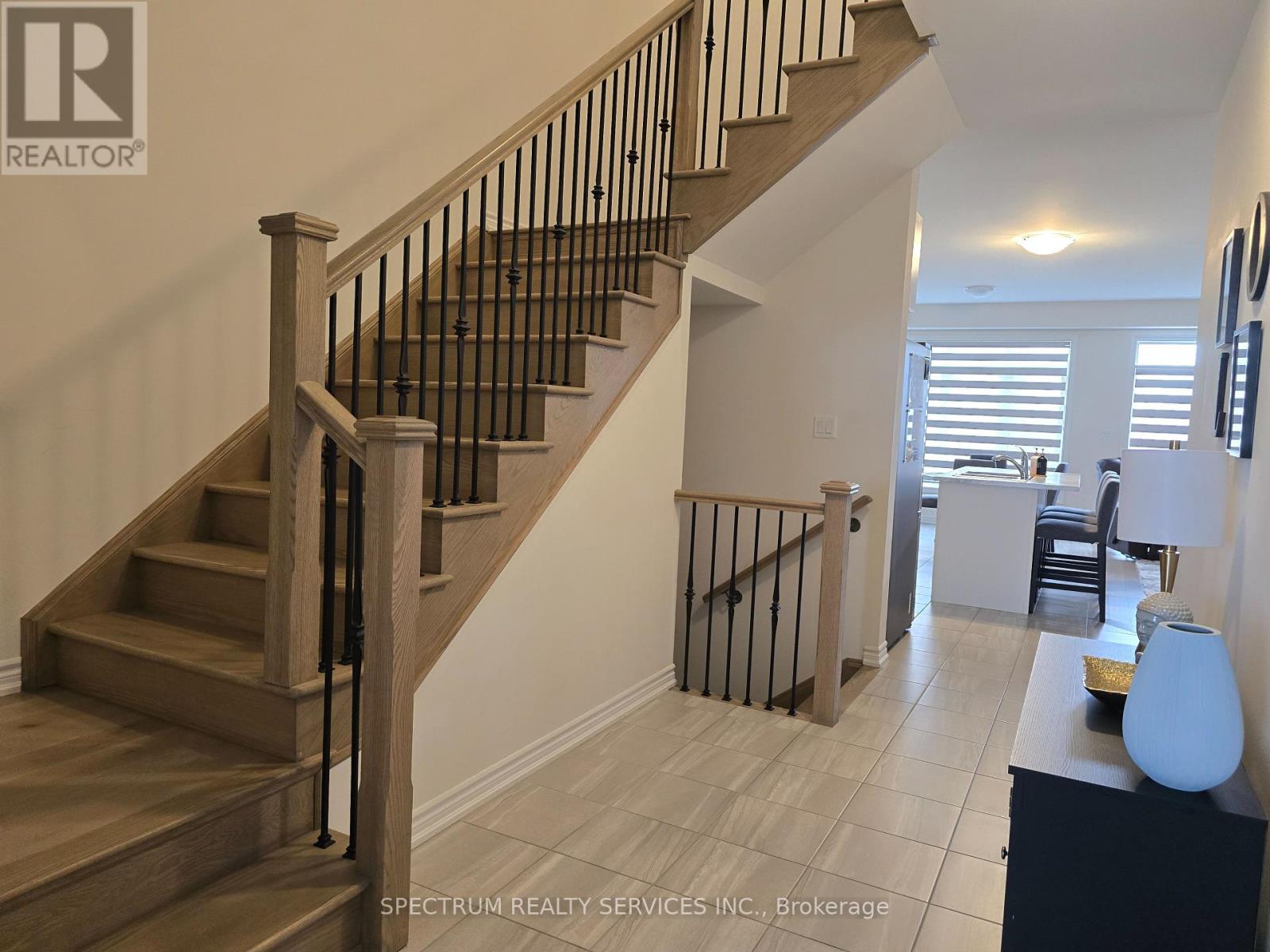 Photo 22 of 2233 Grainger Loop, Innisfil ON