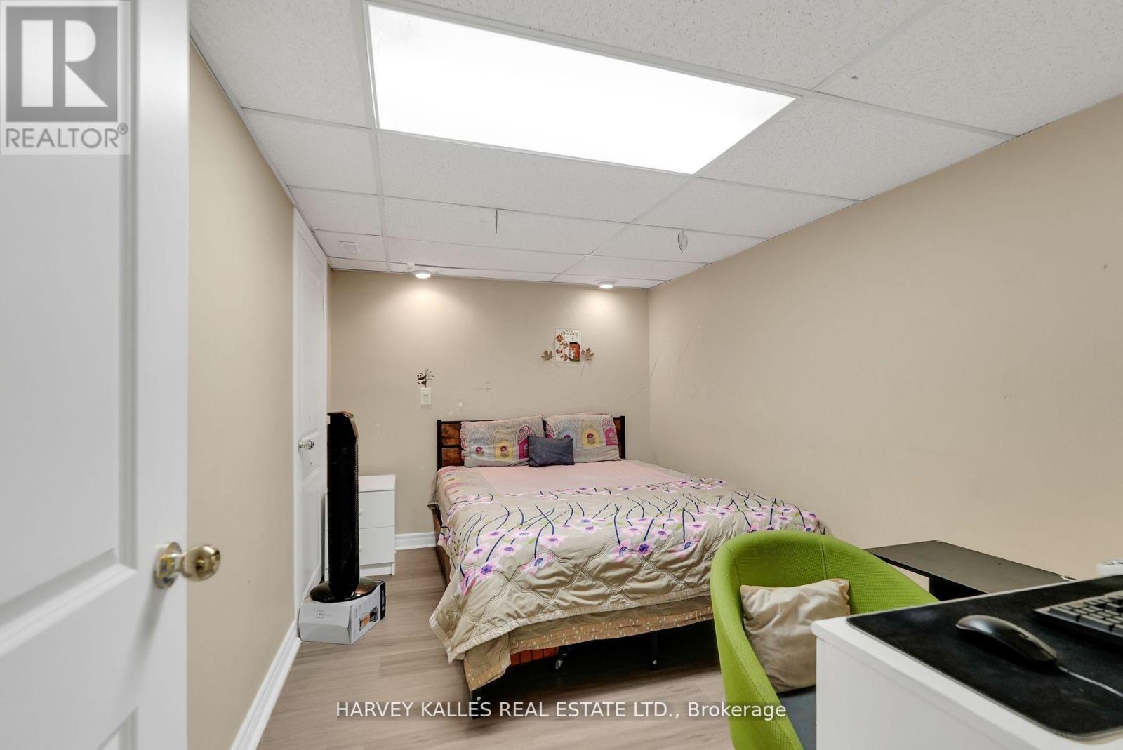 Photo 29 of 36 Aberfeldy Crescent, Markham ON