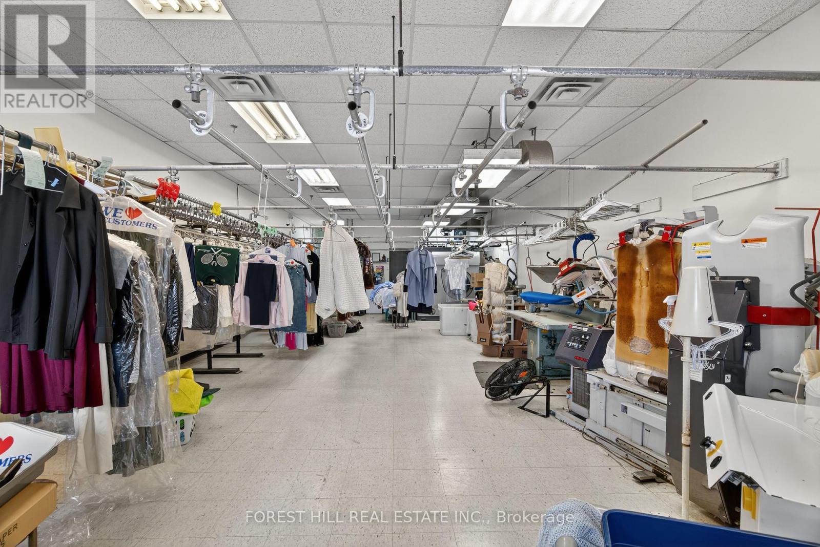 Photo 16 of 15 2354 Major Mackenzie Drive N, Vaughan ON