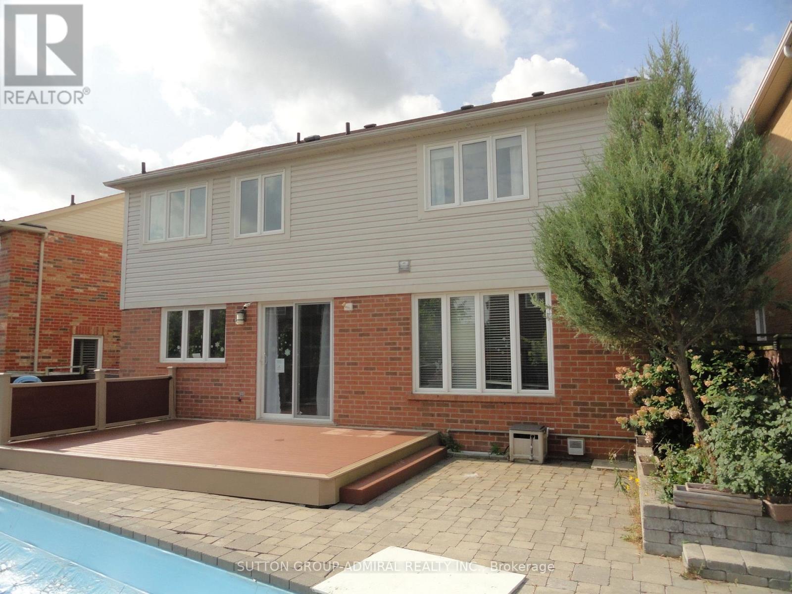Photo 2 of 25 Cliff Gunn Road, Newmarket ON