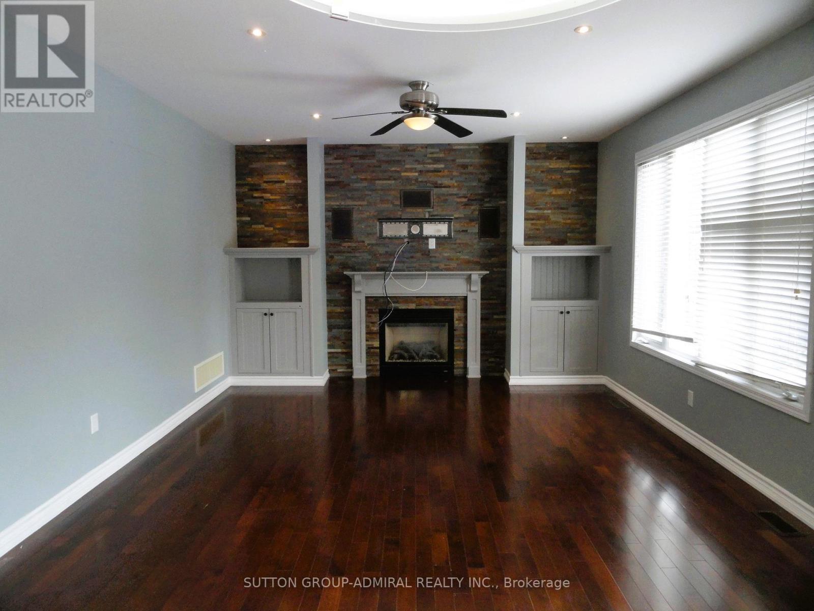 Photo 9 of 25 Cliff Gunn Road, Newmarket ON