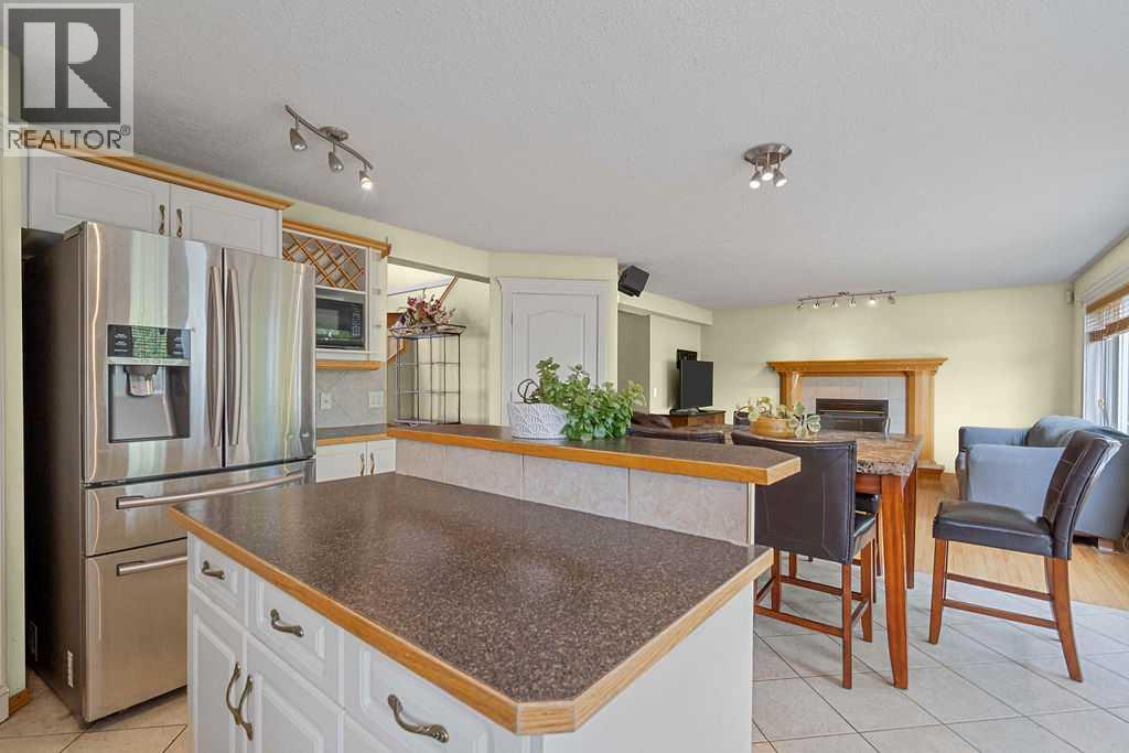Photo 13 of 175 Panorama Hills Close Nw, Calgary AB
