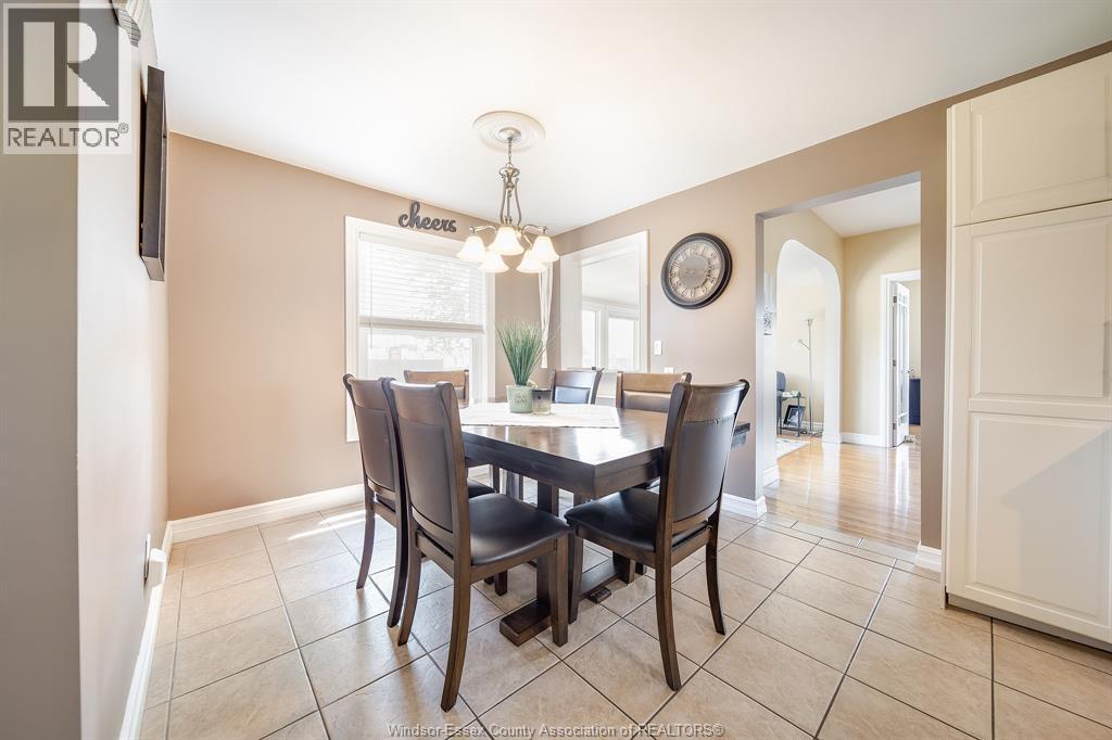 Photo 12 of 134 Queen Street, Harrow ON