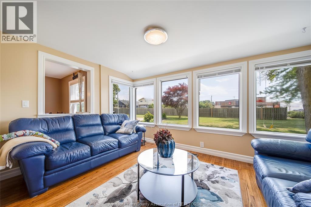 Photo 19 of 134 Queen Street, Harrow ON