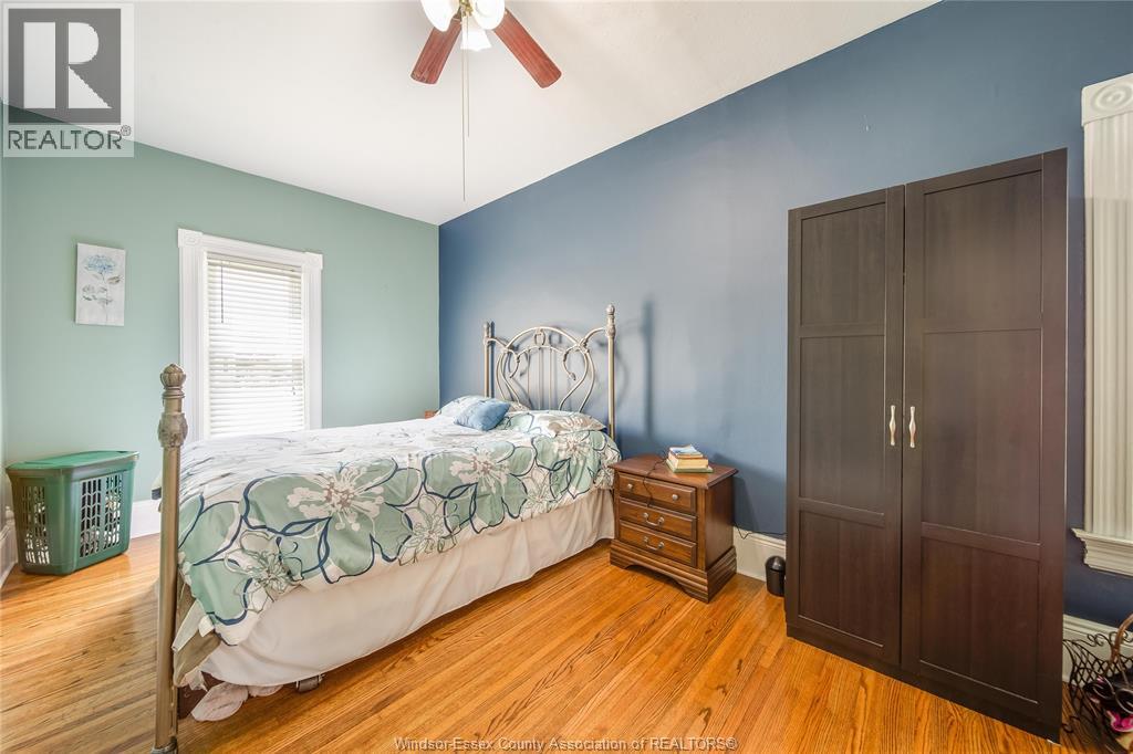 Photo 23 of 134 Queen Street, Harrow ON