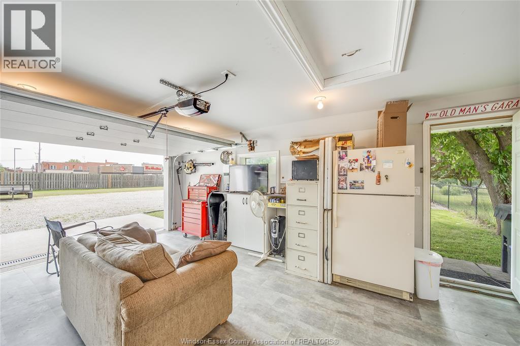 Photo 40 of 134 Queen Street, Harrow ON