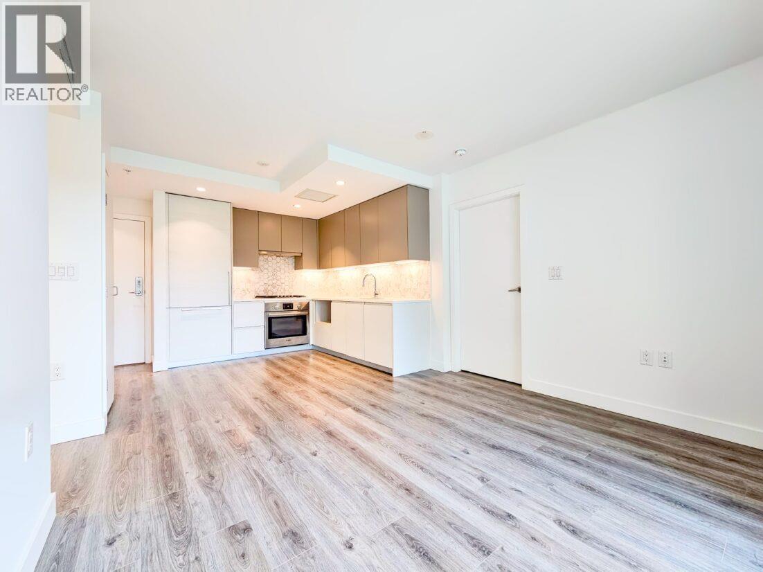Photo 6 of 216 8181 Chester Street, Vancouver BC