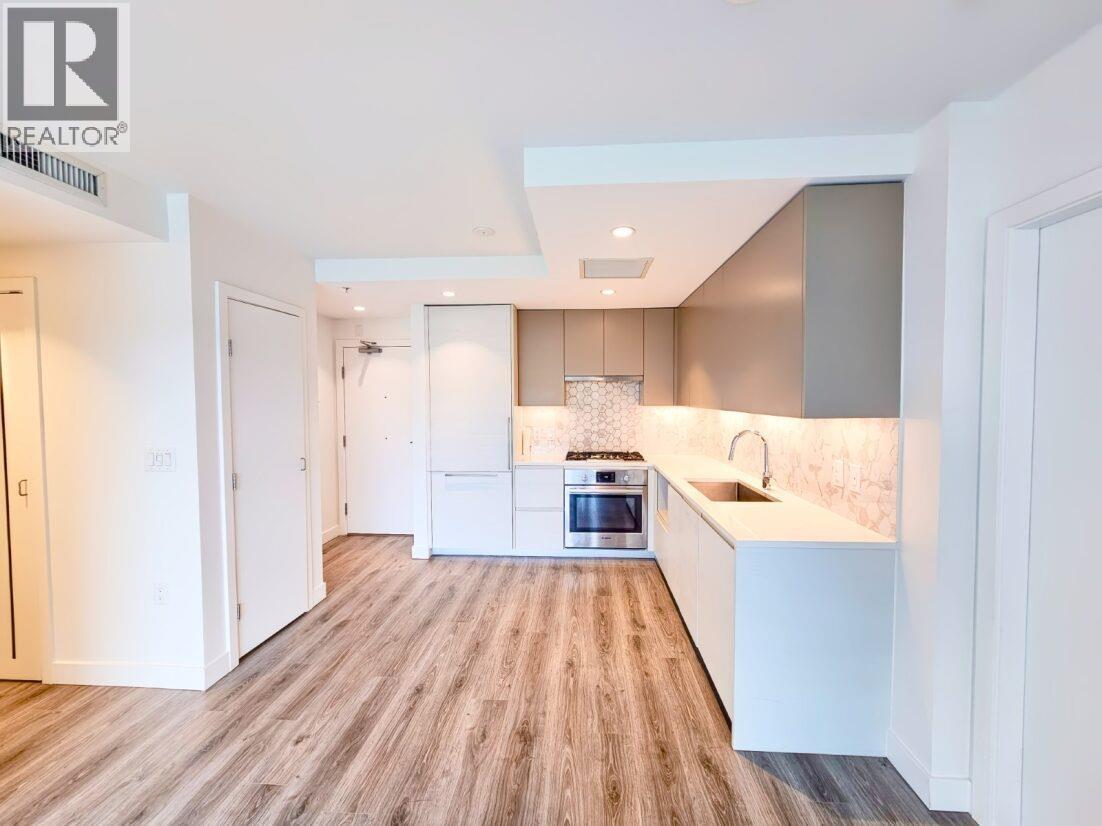 Photo 7 of 216 8181 Chester Street, Vancouver BC