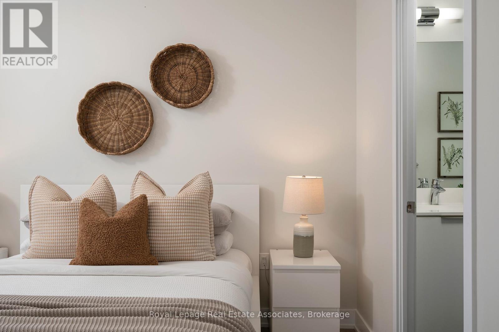 Photo 22 of 916 30 Shore Breeze Drive, Toronto ON