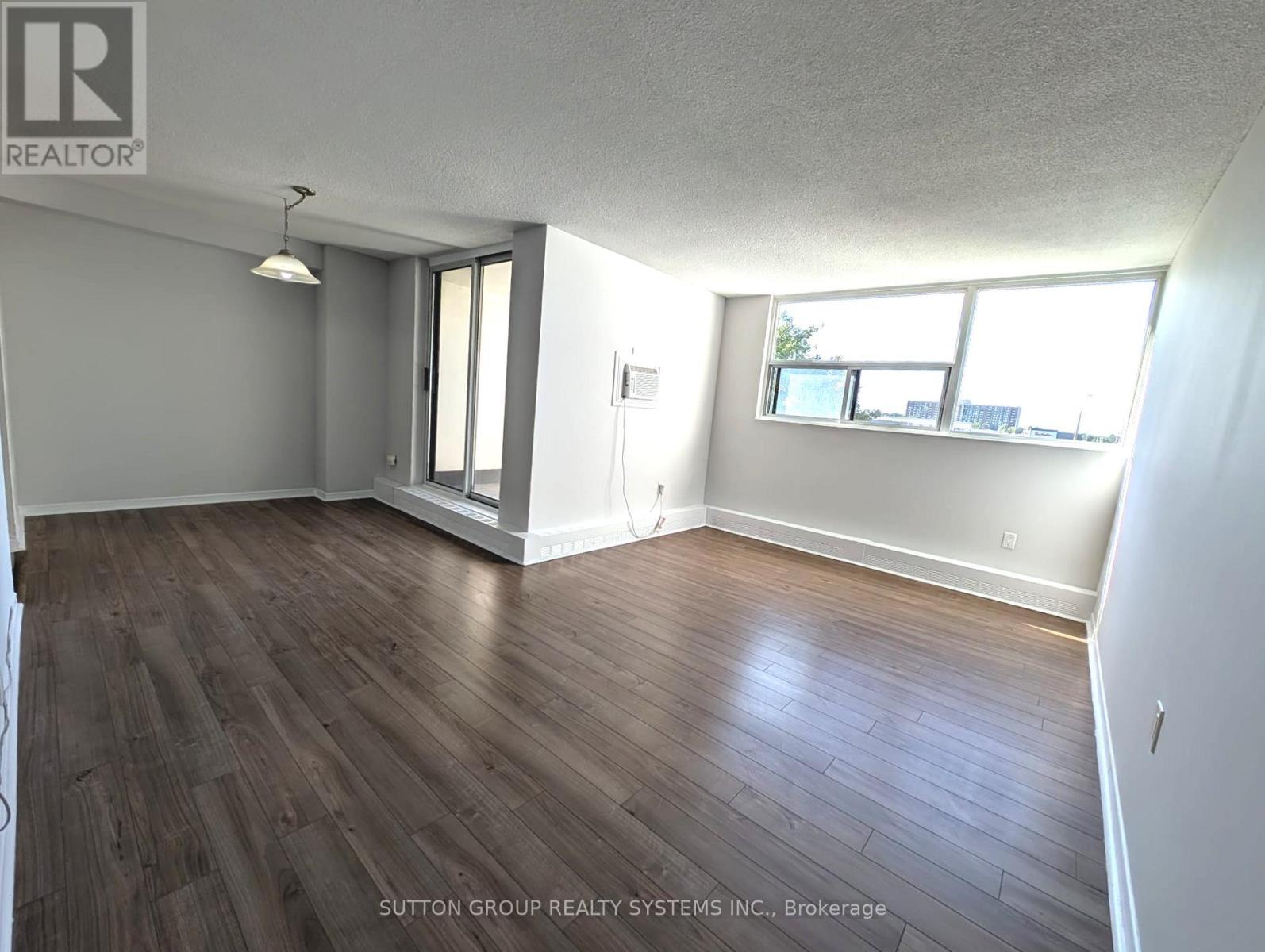 Photo 6 of 309 2900 Battleford Road, Mississauga ON