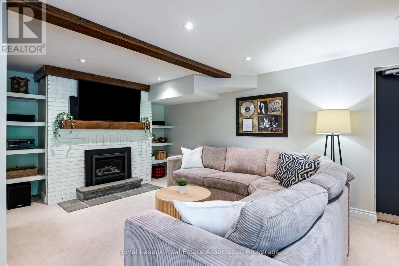 Photo 38 of 49 Wildwood Road, Halton Hills ON