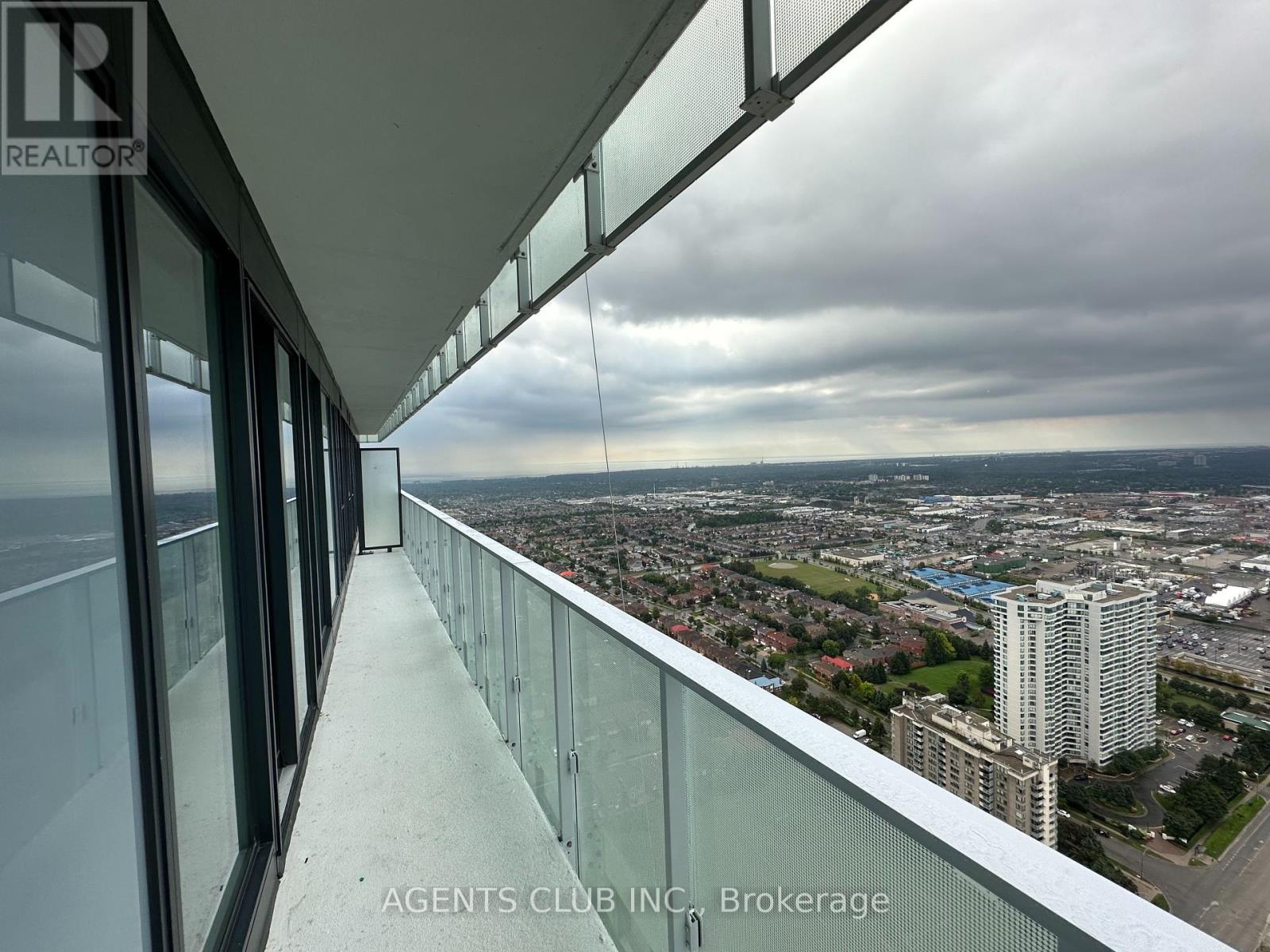 Photo 6 of 4510 3883 Quartz Road, Mississauga ON