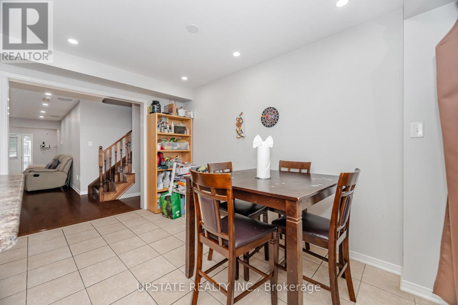 Photo 11 of 87 Sleightholme Crescent, Brampton ON