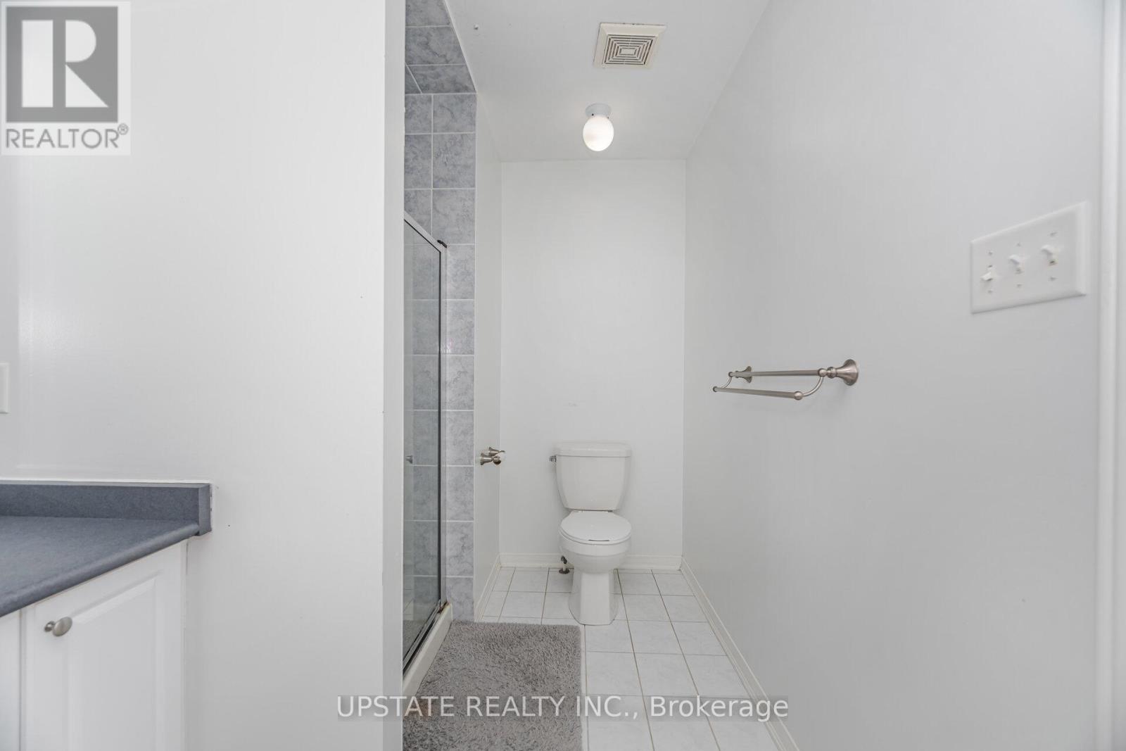 Photo 23 of 87 Sleightholme Crescent, Brampton ON