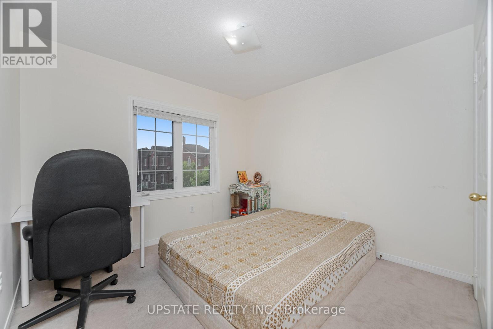 Photo 24 of 87 Sleightholme Crescent, Brampton ON