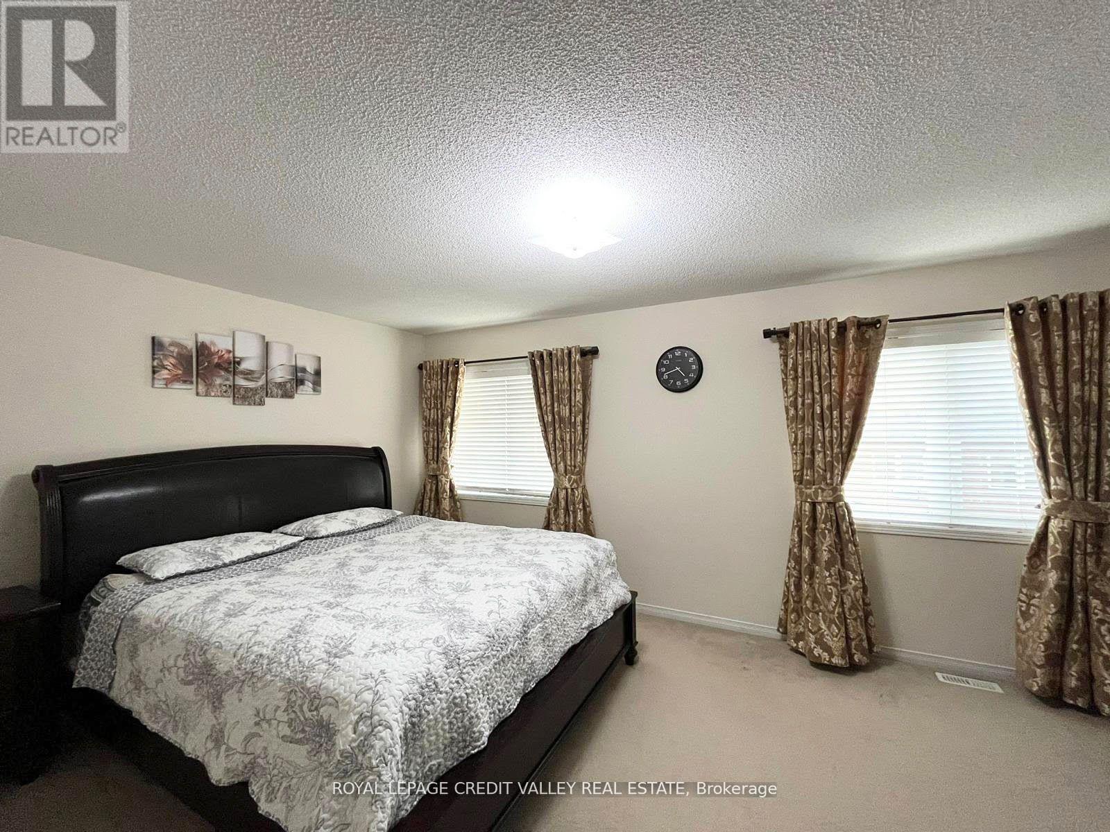 Photo 6 of 72 Kilrea Way, Brampton ON
