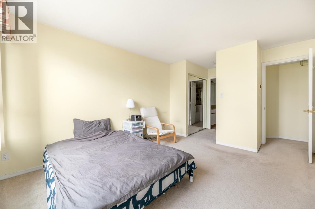 Photo 15 of 840 4825 Hazel Street, Burnaby BC