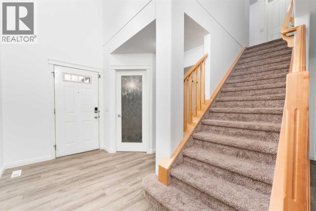 Photo 18 of 8 Auburn Bay Lane Se, Calgary AB