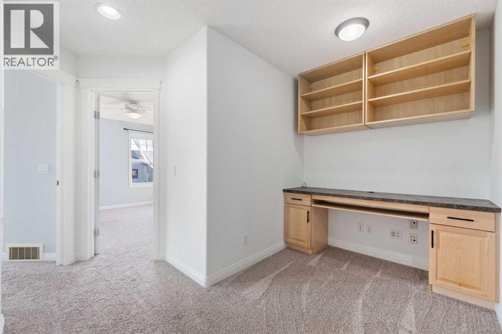 Photo 25 of 8 Auburn Bay Lane Se, Calgary AB