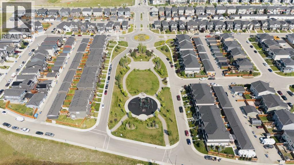 Photo 44 of 76 Willow Street, Cochrane AB