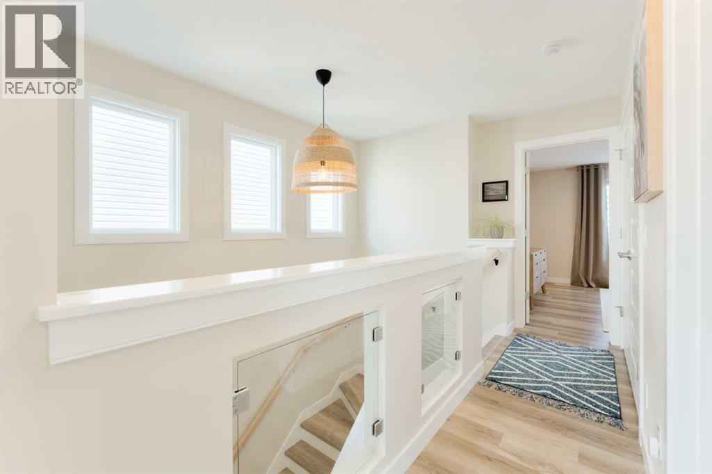 Photo 29 of 76 Willow Street, Cochrane AB