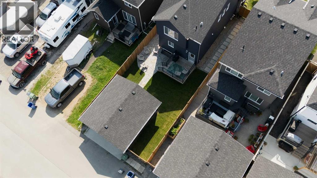 Photo 43 of 76 Willow Street, Cochrane AB