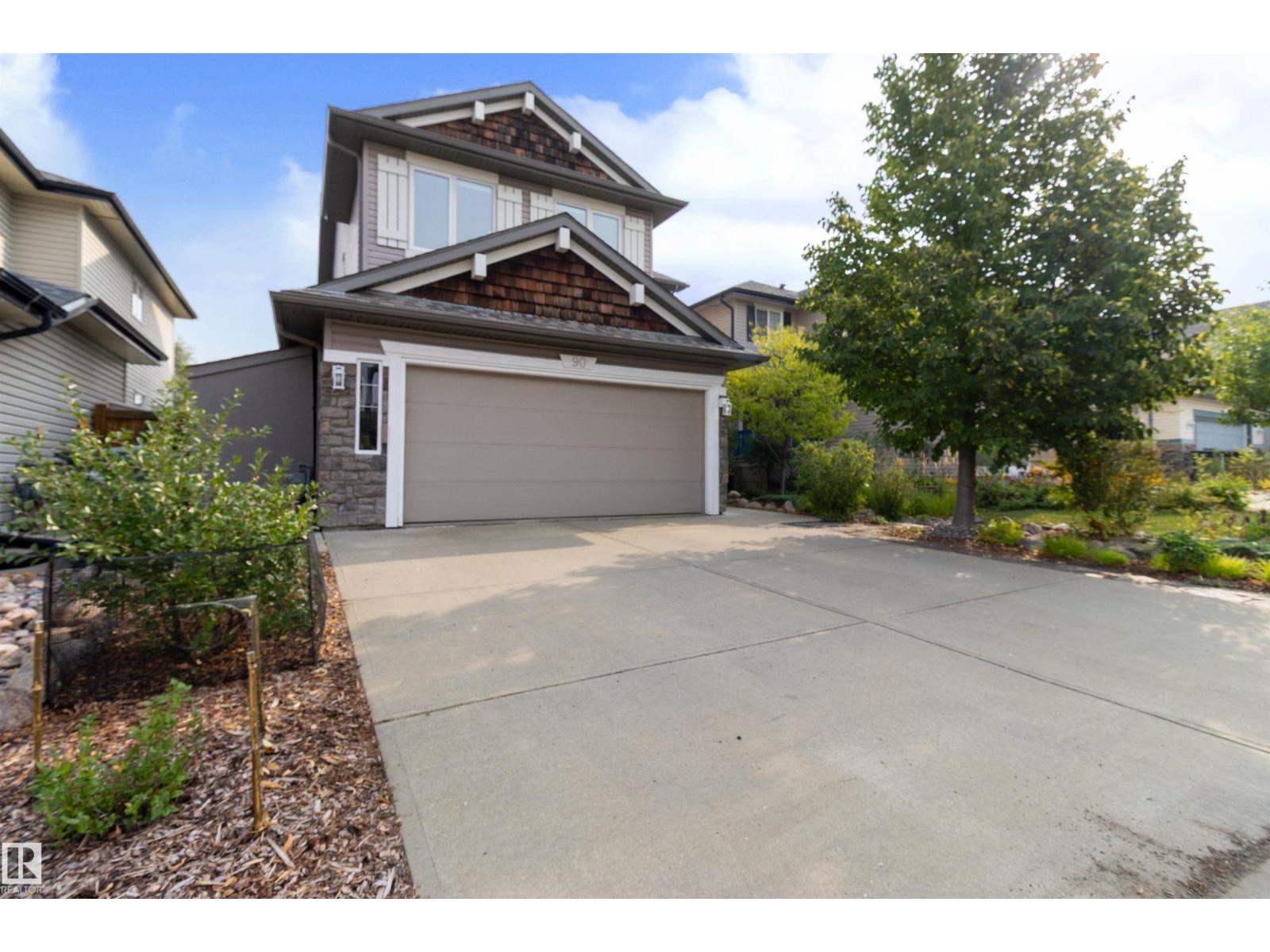 Photo 2 of 90 Carlyle Cr, Sherwood Park AB