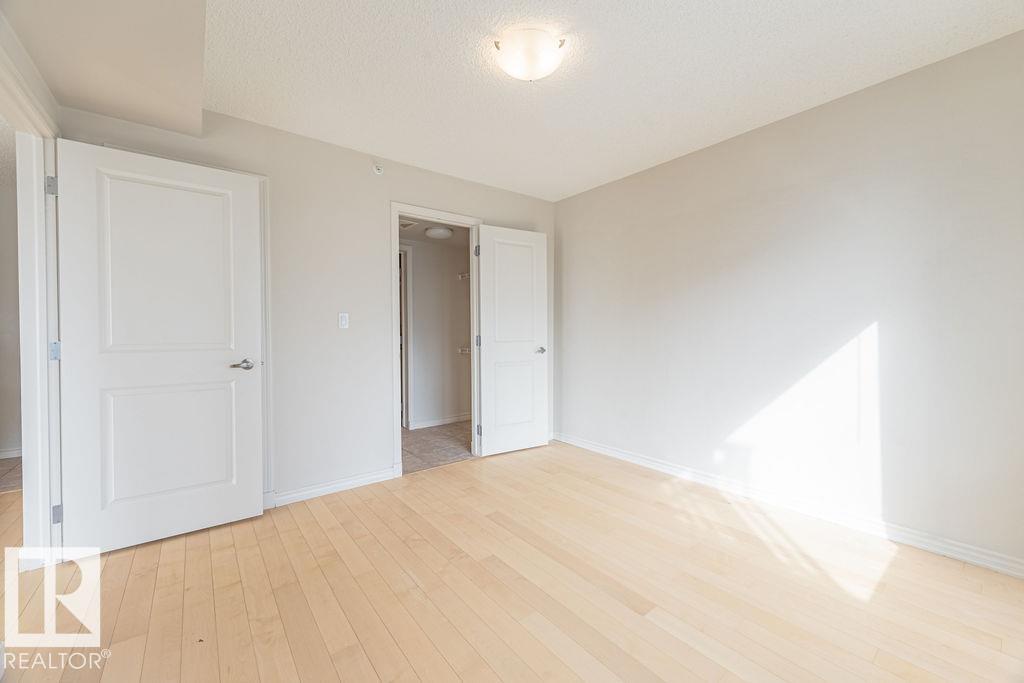 Photo 13 of 2301 10180 104 St Nw, Edmonton AB