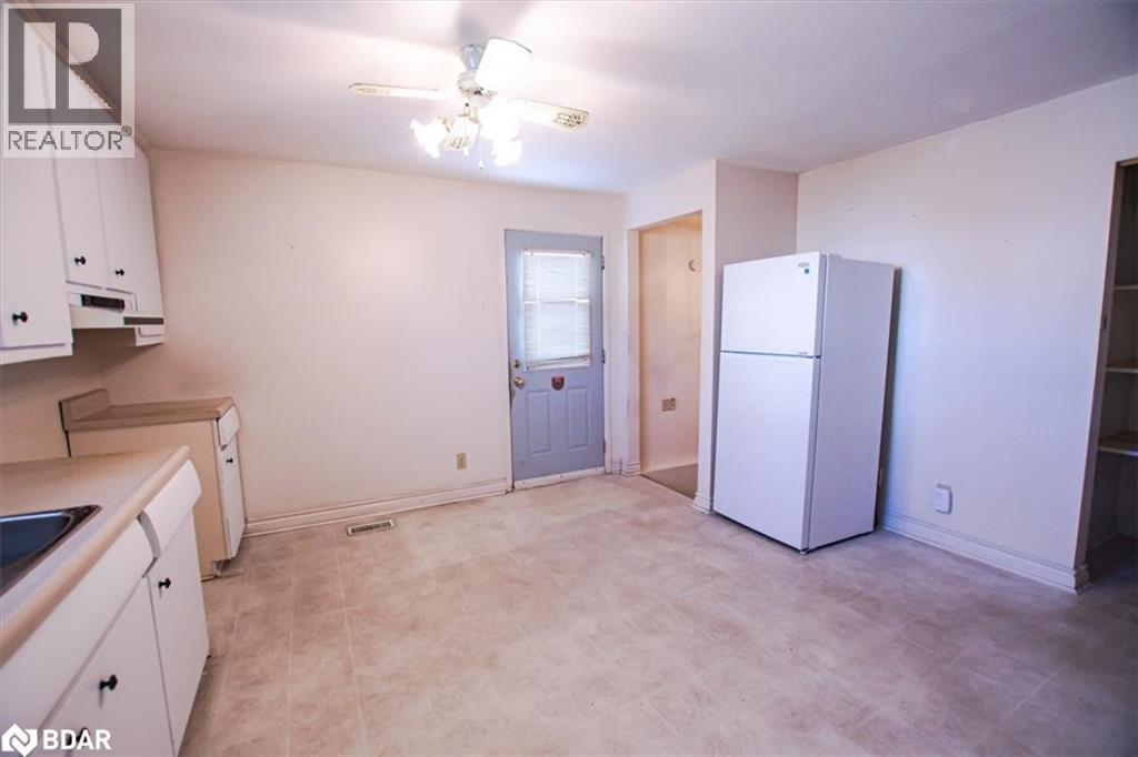 Photo 10 of 266 Sixth Avenue W, North Bay ON