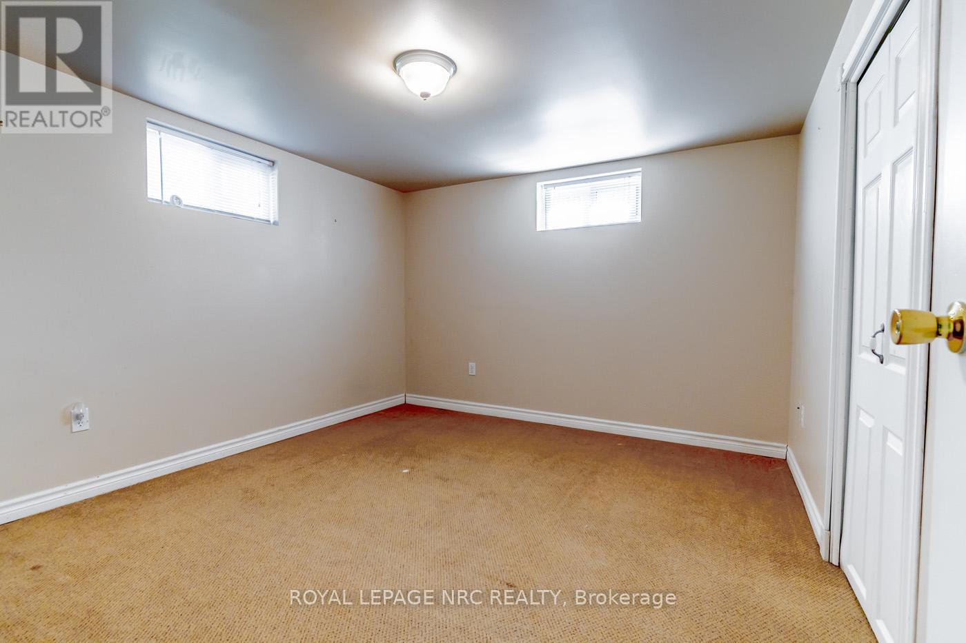 Photo 23 of 189 Glendale Avenue, St Catharines ON