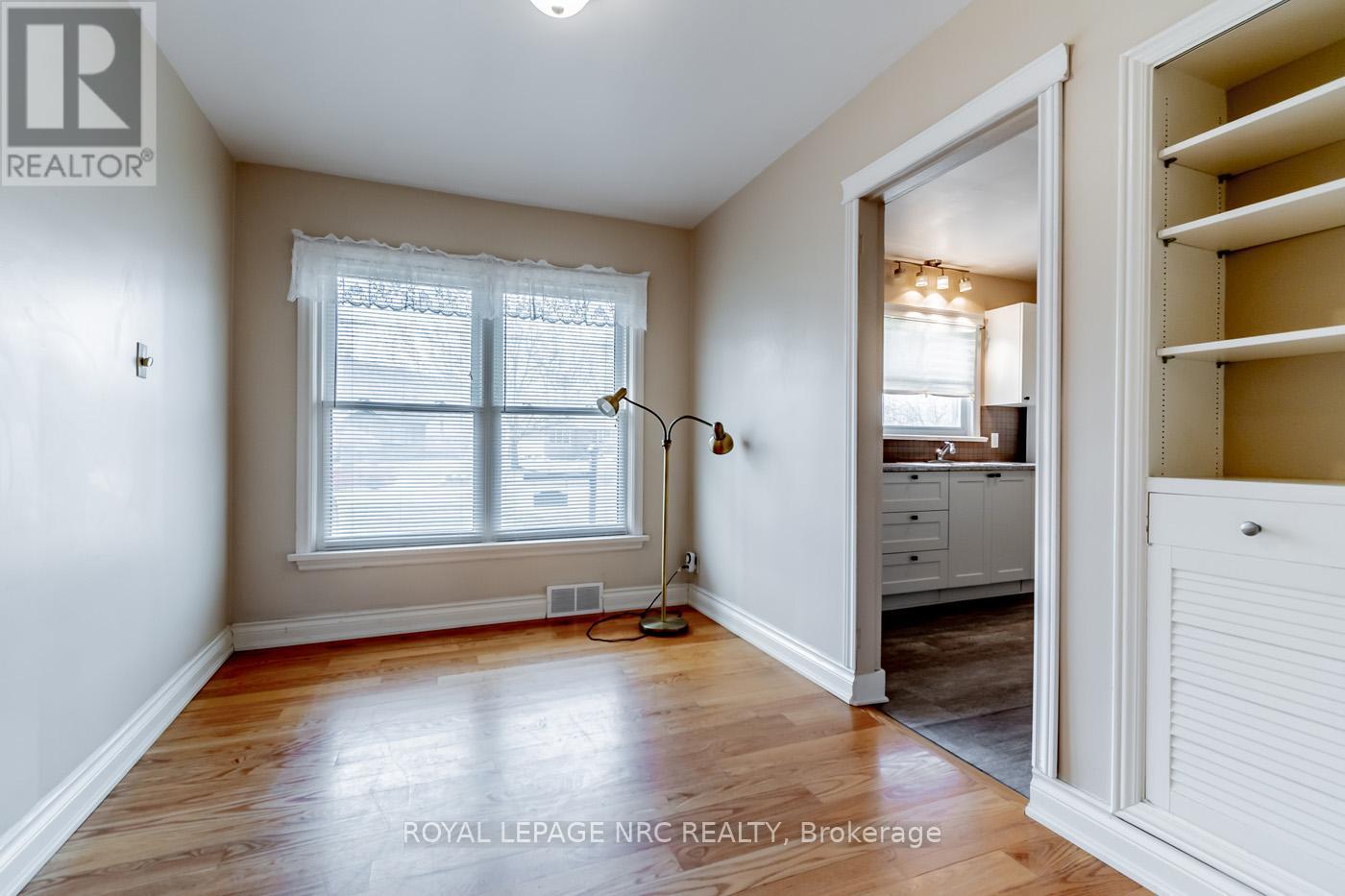 Photo 7 of 189 Glendale Avenue, St Catharines ON
