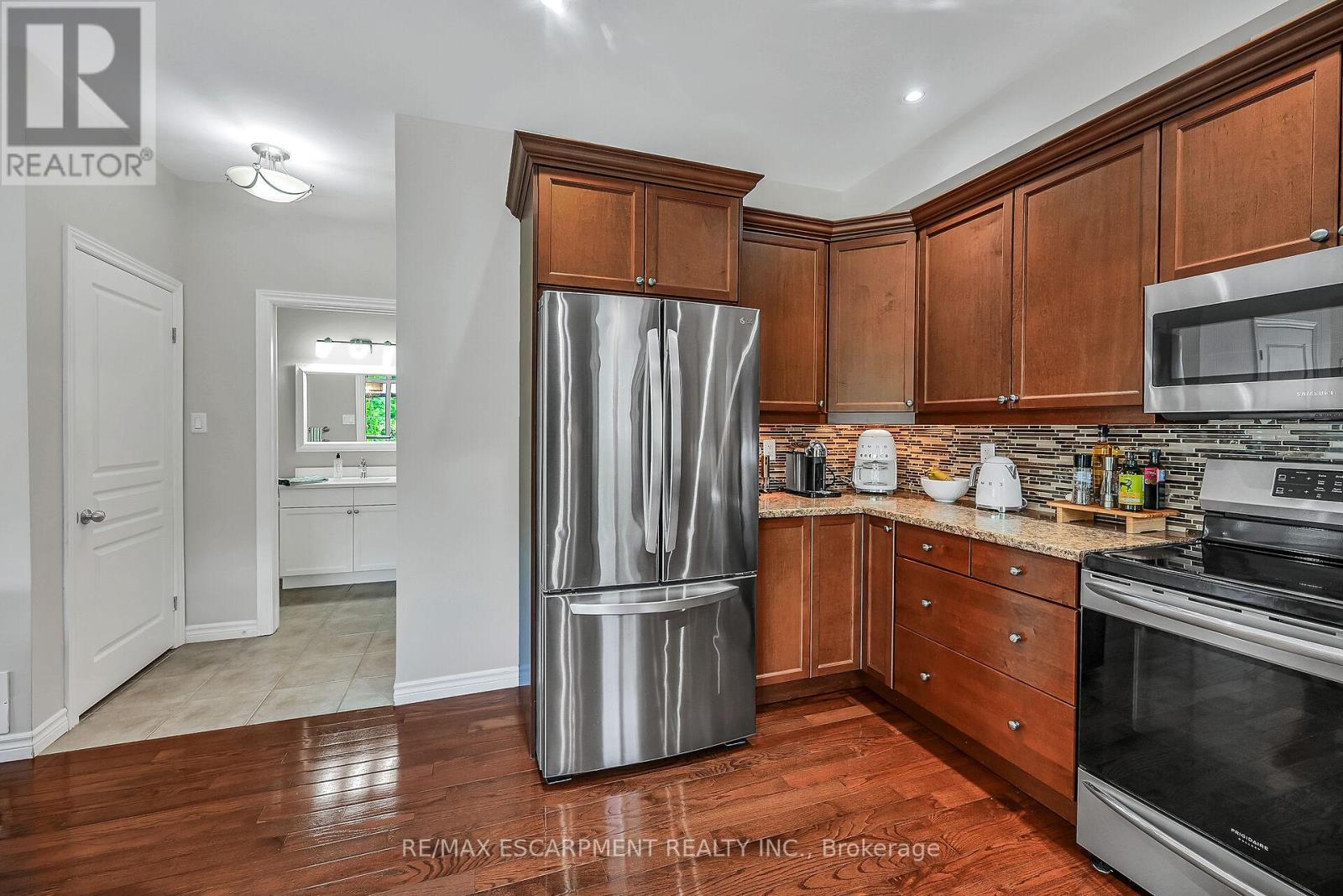 Photo 19 of 8 99 Panabaker Drive, Hamilton ON