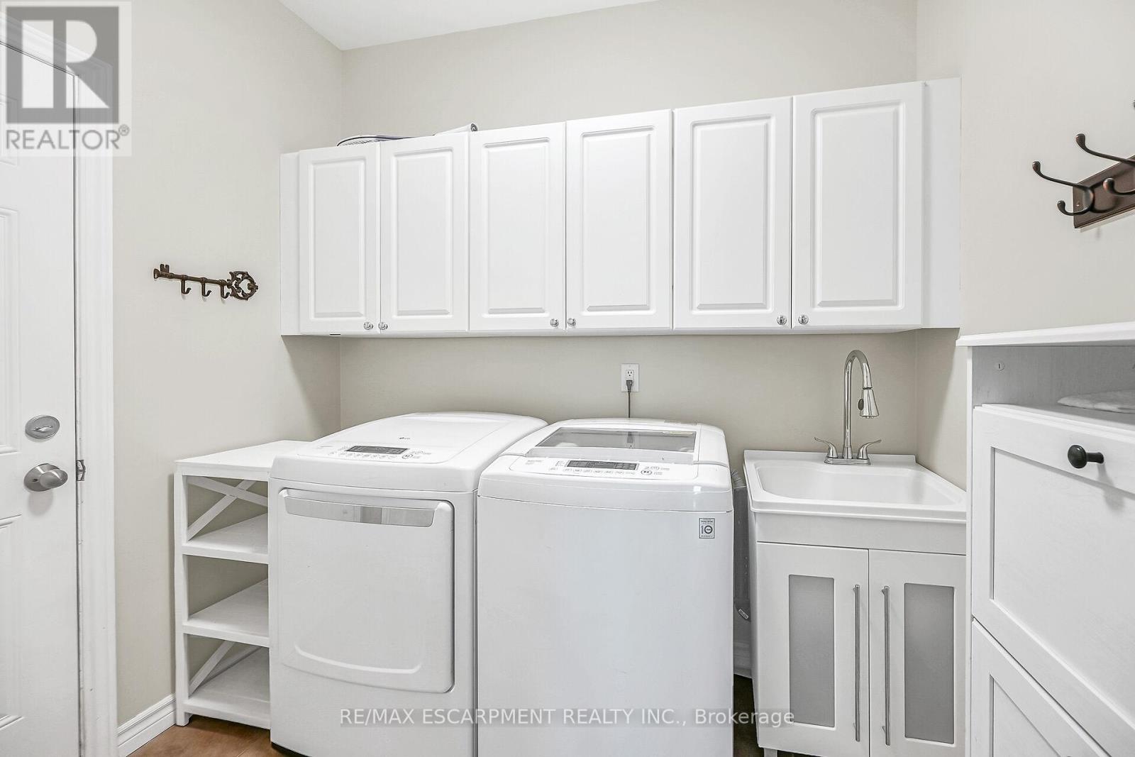 Photo 21 of 8 99 Panabaker Drive, Hamilton ON