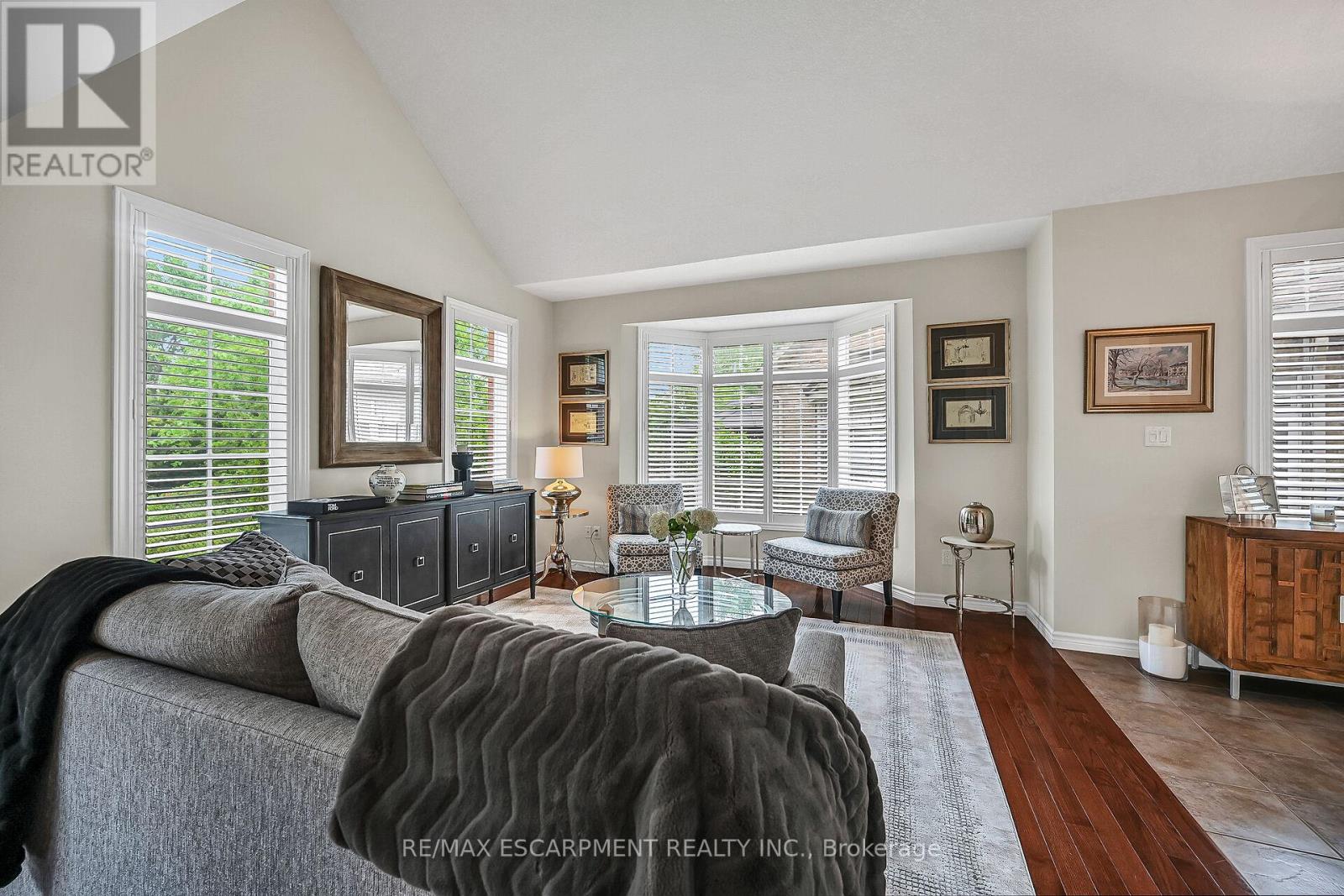 Photo 7 of 8 99 Panabaker Drive, Hamilton ON
