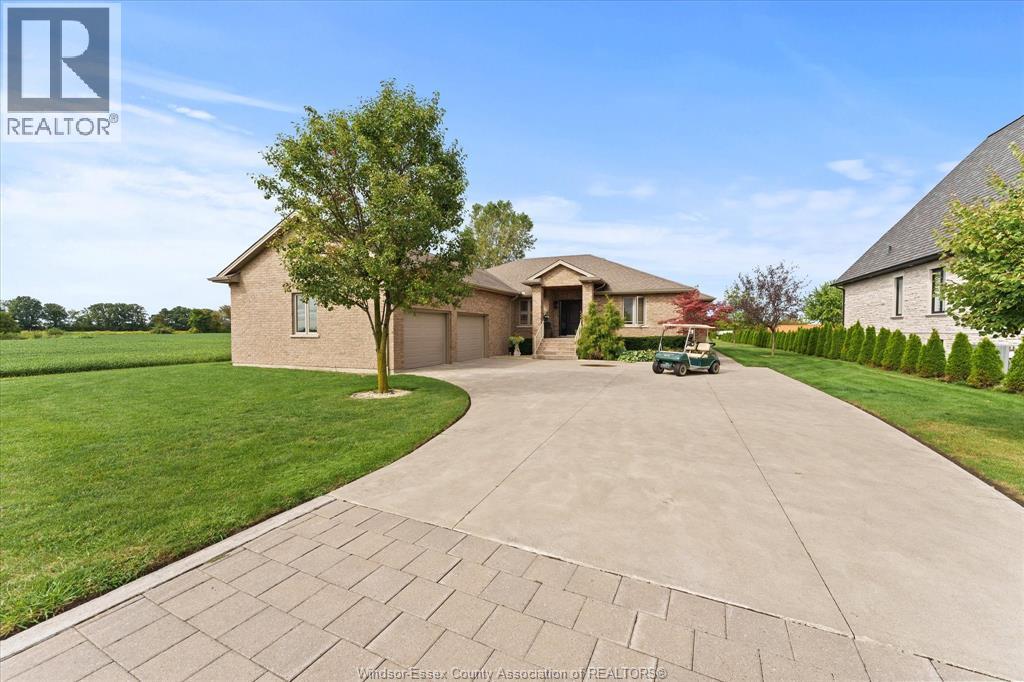 Photo 3 of 4601 8th Concession, Windsor ON